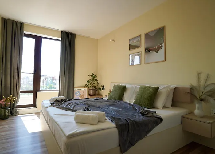 Cozy Place With Free Parking Lejlighed Sofia