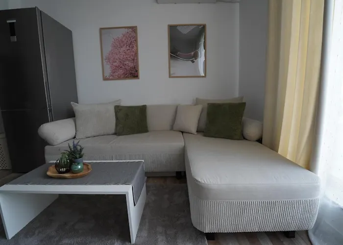 Cozy Place With Free Parking Lejlighed Sofia